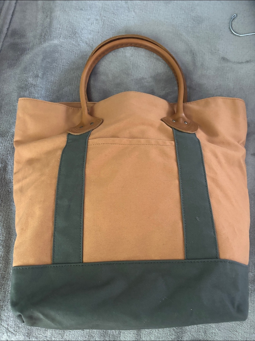 LL BEAN Boat & Tote Bag Full Grain Leather Handles vintage Khaki/Green - Picture 3 of 15